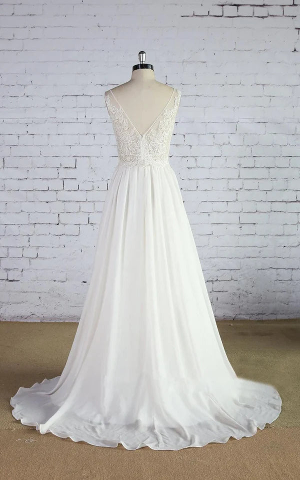 Buyishang Scoop Neck Sleeveless Long A-Line Chiffon Wedding Dress With Lace Bodice