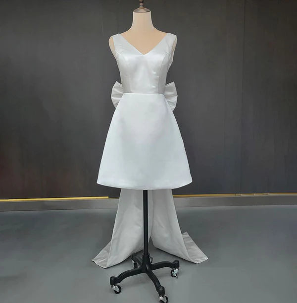 Buyishang A-Line Satin V-Neck Short Wedding Dress with Large Bow