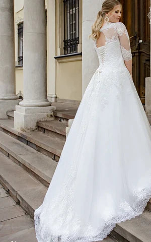 Buyishang Simple Ball Gown Floor-length Half Sleeve Lace Queen Anne Wedding Dress with Appliques