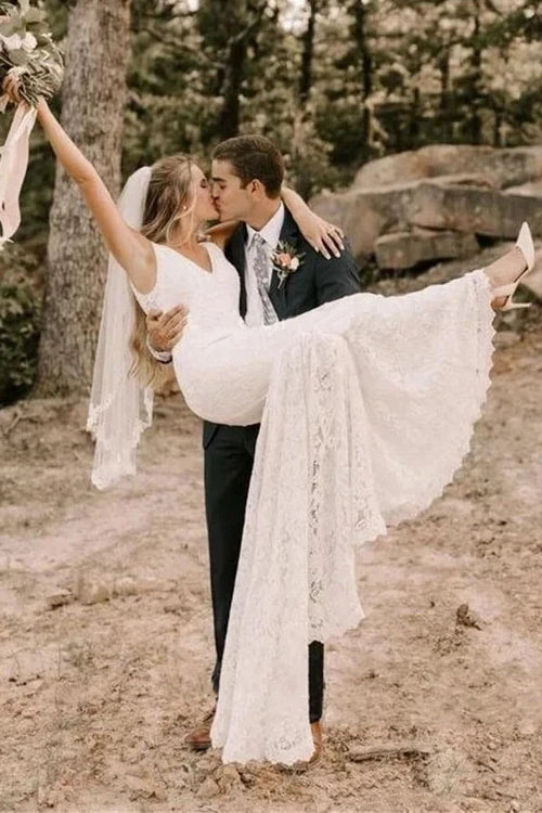 Buyishang Simple Lace Sleeveless Deep-V Back Bridal Gown with Sweep Train