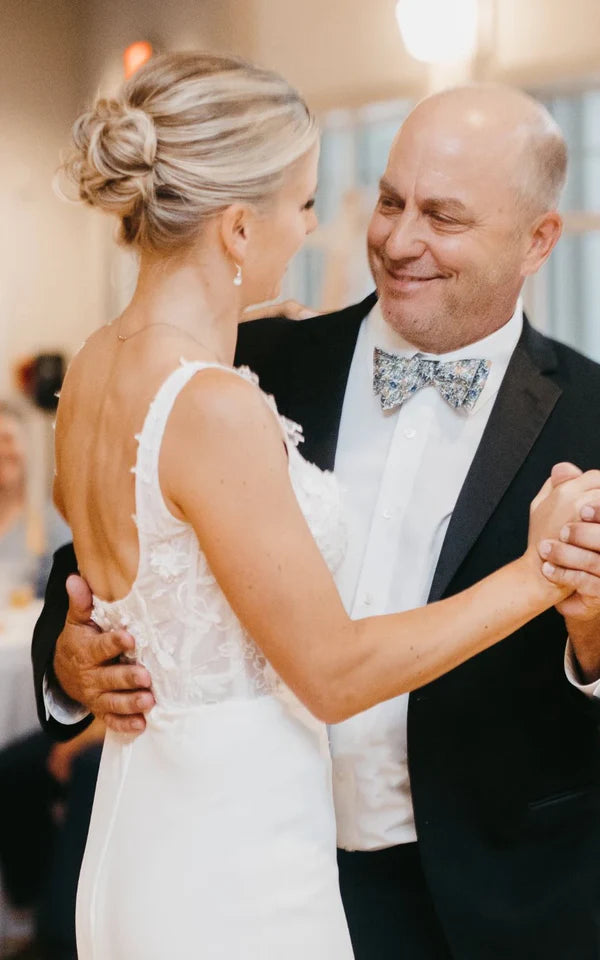 Buyishang Simple White Sheath Modern Upper Body Applique Sweep Train Wedding Dresses