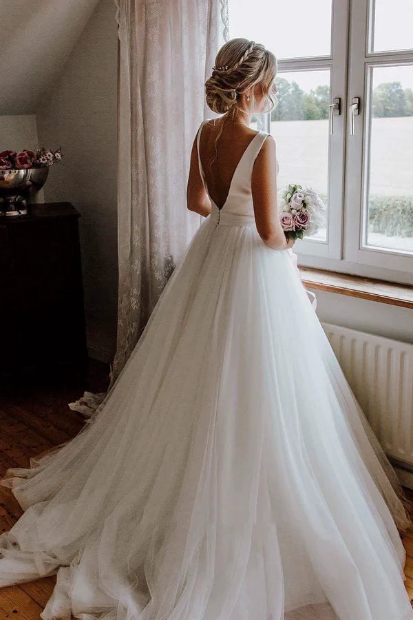 Buyishang Sleeveless Deep V-back Ethereal Ballgown With Bow And Tulle Wedding Dress