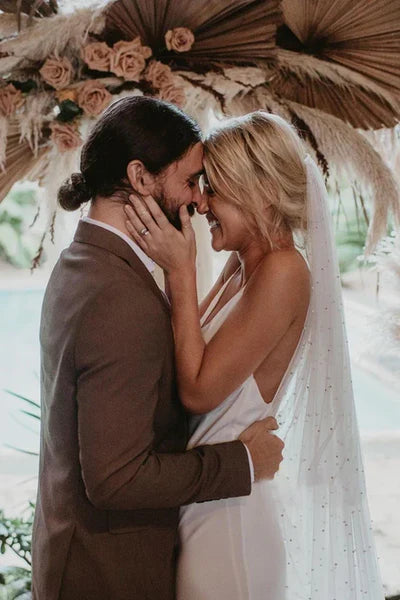 Buyishang Spaghetti Straps V-neck Simple Beach Wedding Dress