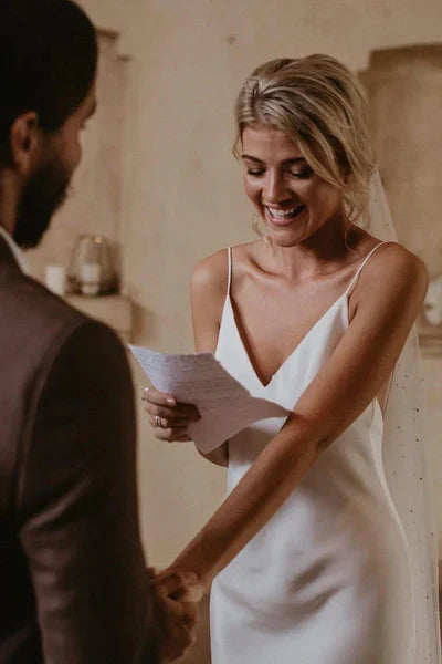 Buyishang Spaghetti Straps V-neck Simple Beach Wedding Dress