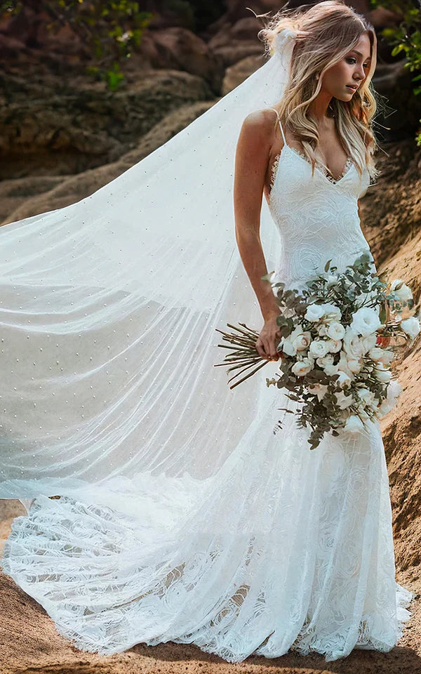 Buyishang Spaghetti V-neck Mermaid Vintage Lace Flowers Sexy Backless Wedding Dress with Train