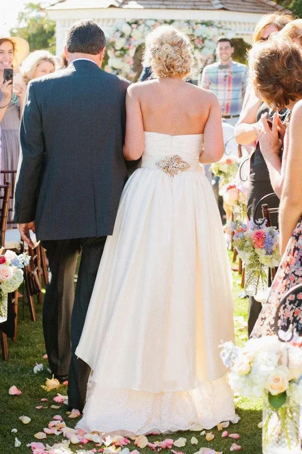 Buyishang Sweetheart High-Low Chiffon Wedding Dress With Tiers And Crystal Detailing