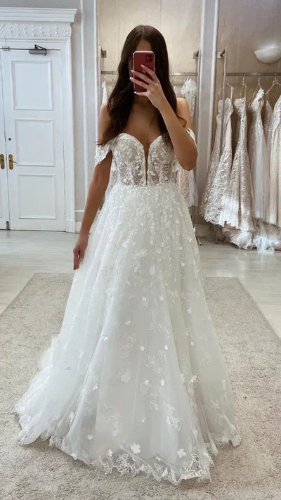 Buyishang Sweetheart Off the Shoulder A-Line Tulle Lace Applique With Tulle Train Wedding Dress