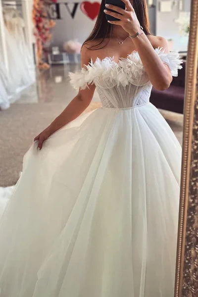 Buyishang Tulle A-Line Empire Glitter With Detachable Bolero Wedding Dress