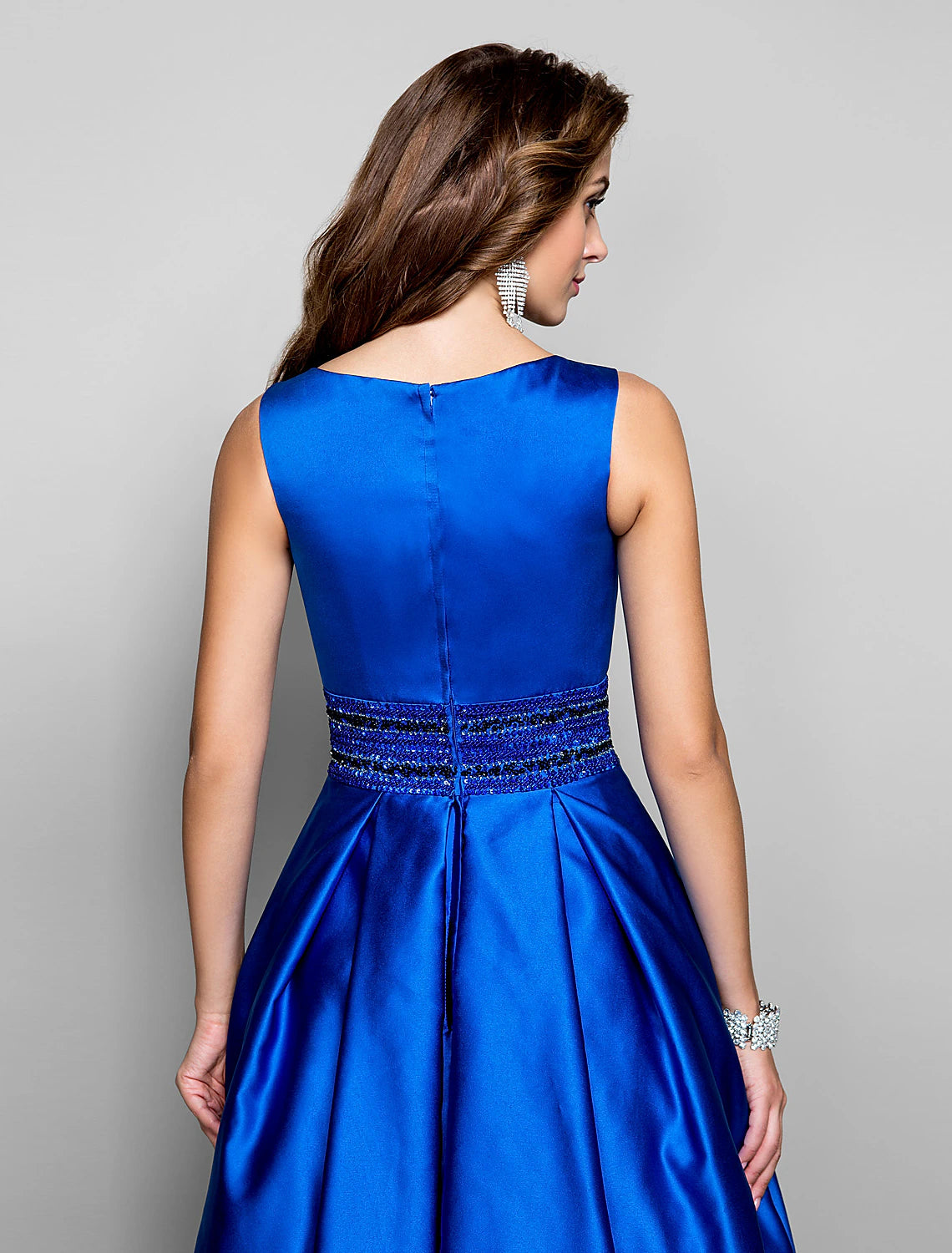 A-Line Elegant Dress Wedding Guest Prom Floor Length Sleeveless Boat Neck  Satin with Pleats Beading