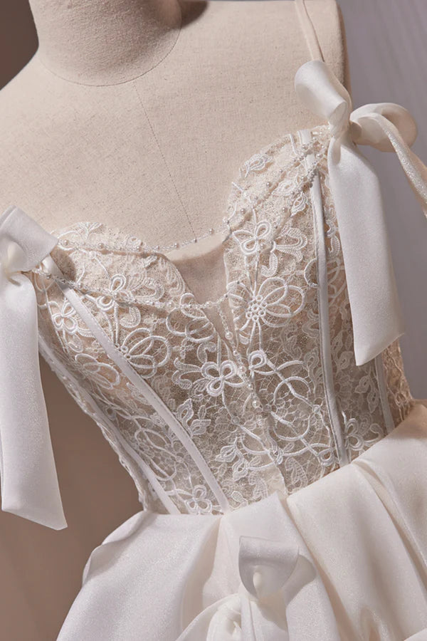 Lovely Spaghetti Strap Lace Short Prom Dress Light Champagne Party Dress