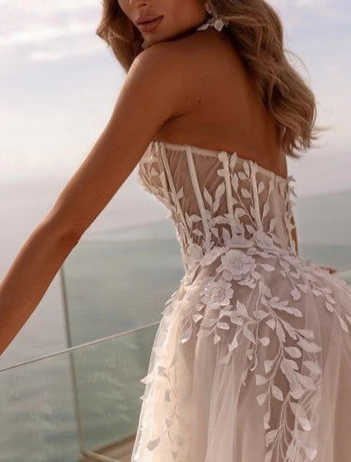 Buyishang Beach Open Back Formal Wedding Dresses Ball Gown Sweetheart Sleeveless Sweep / Brush Train Tulle Bridal Gowns With Appliques Solid Color