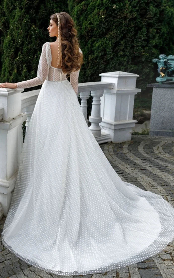 Buyishang Vintage A-Line Sweetheart Tulle Wedding Dress with Sweep Train