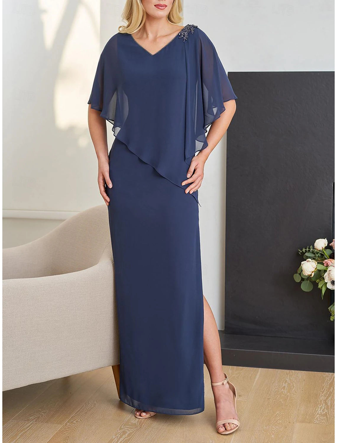 Buyishang Sheath / Column Mother of the Bride Dress Elegant V Neck Floor Length Chiffon Half Sleeve with Beading free custom size
