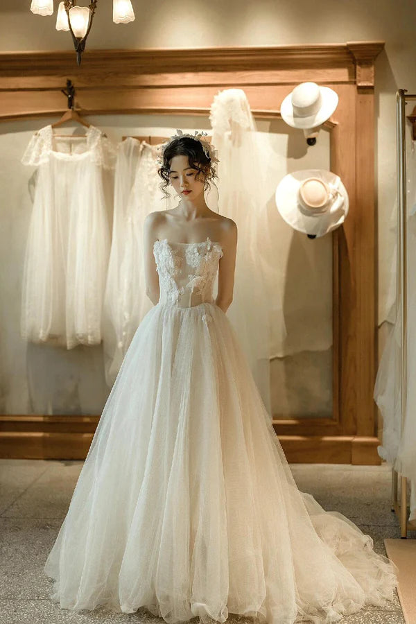 Light Champagne Tulle Lace Long Prom Dress A-Line Strapless Evening Party Dress