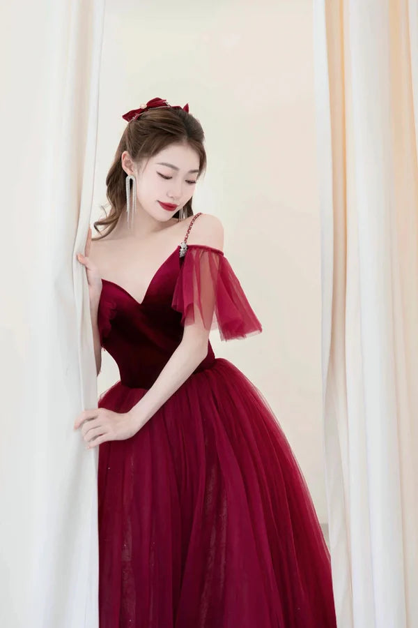 Burgundy V-Neck Velvet and Tulle Long Prom Dress A-Line Spaghetti Strap Formal Evening Dress