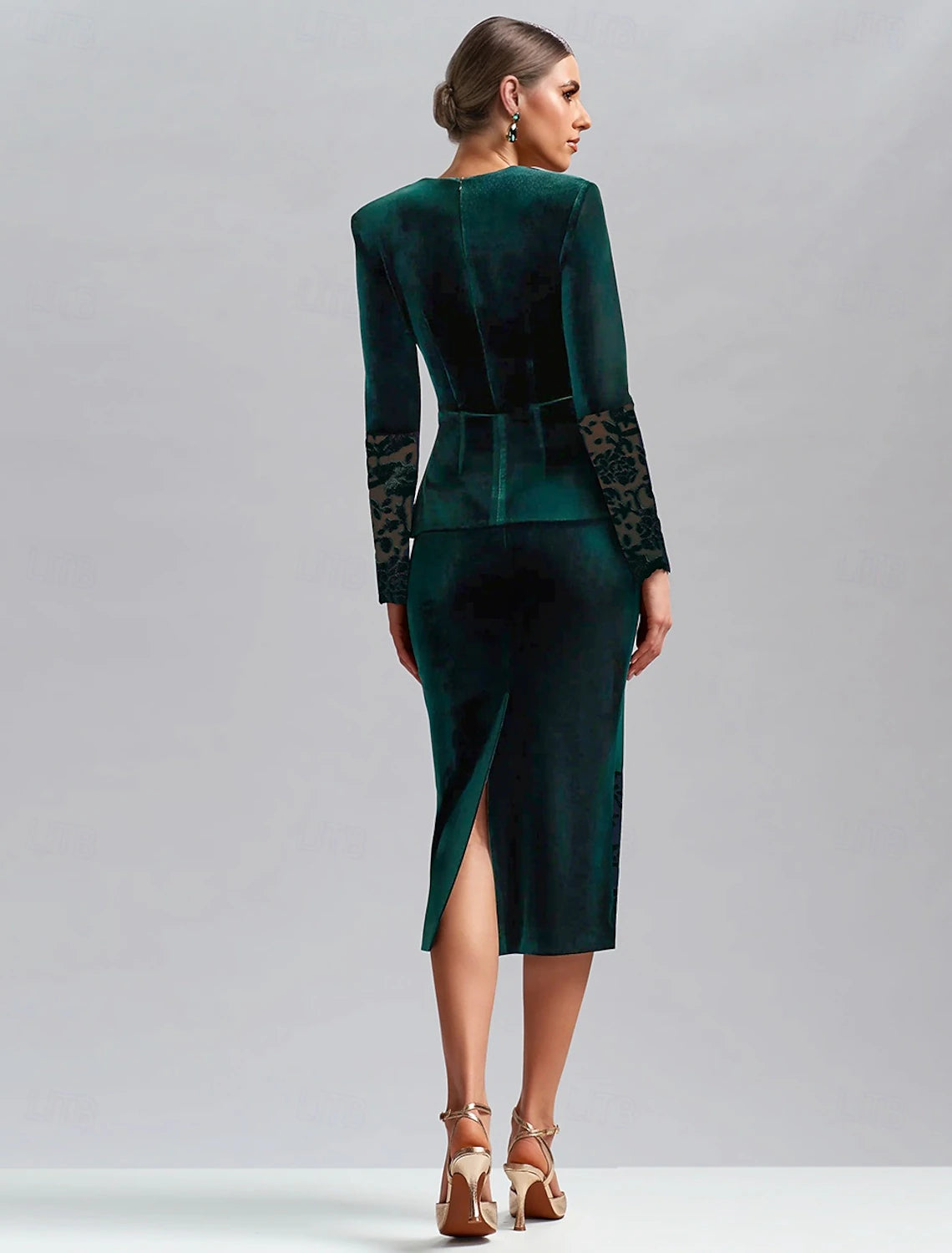 Buyishang Sheath / Column Dress Suit Mother of the Bride Dress Elegant Square Neck Tea Length Velvet Long Sleeve with Solid Color